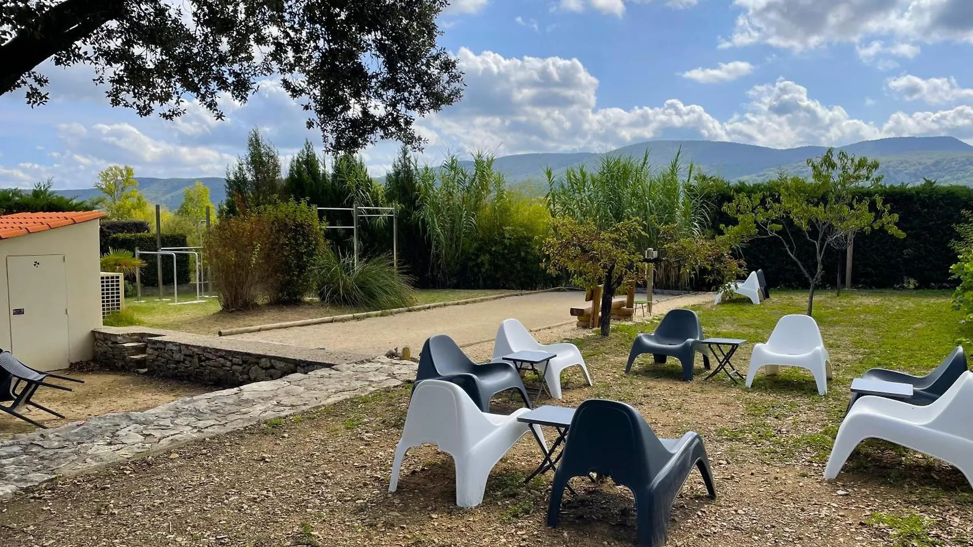 Le Petit Vialto Villa Grospierres 0*,  France